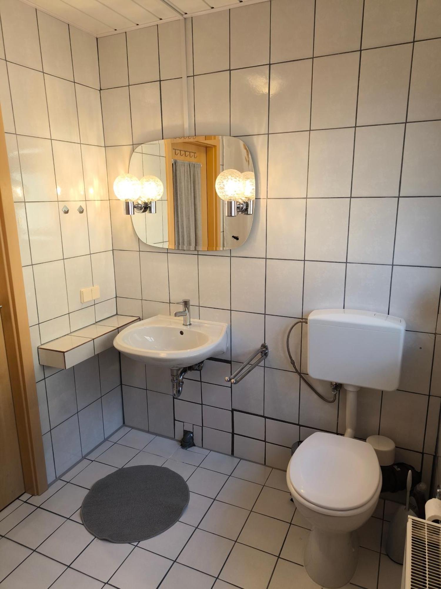 Haus Bahlo - Ferienwohnungen Attendorn Exterior foto